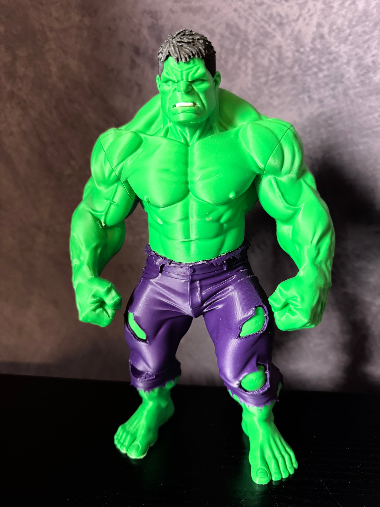 Hulk Collector Figure – 24cm Display Model