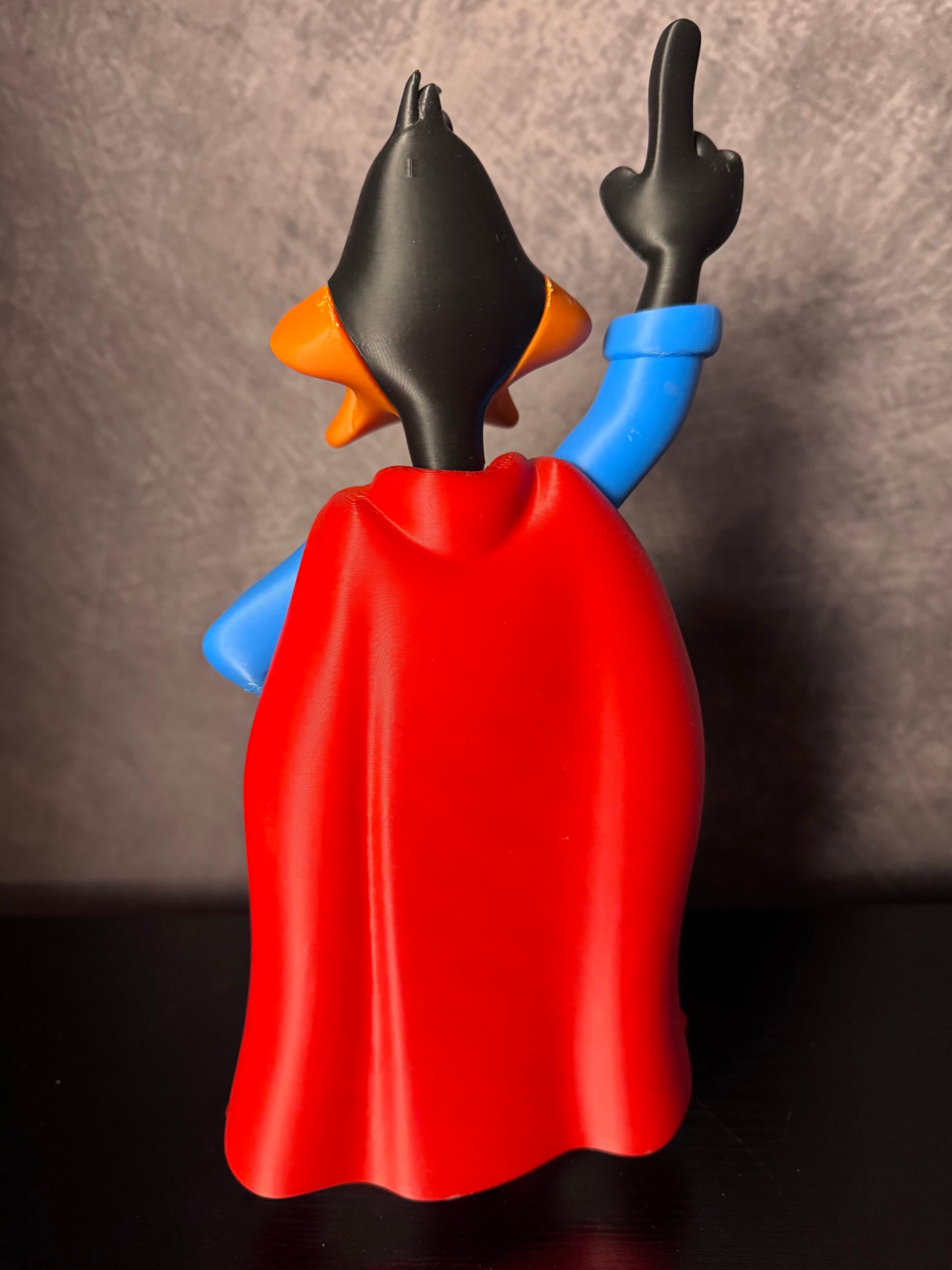 Super Daffy  Duck Collector Figure – Large 30cm Display Model