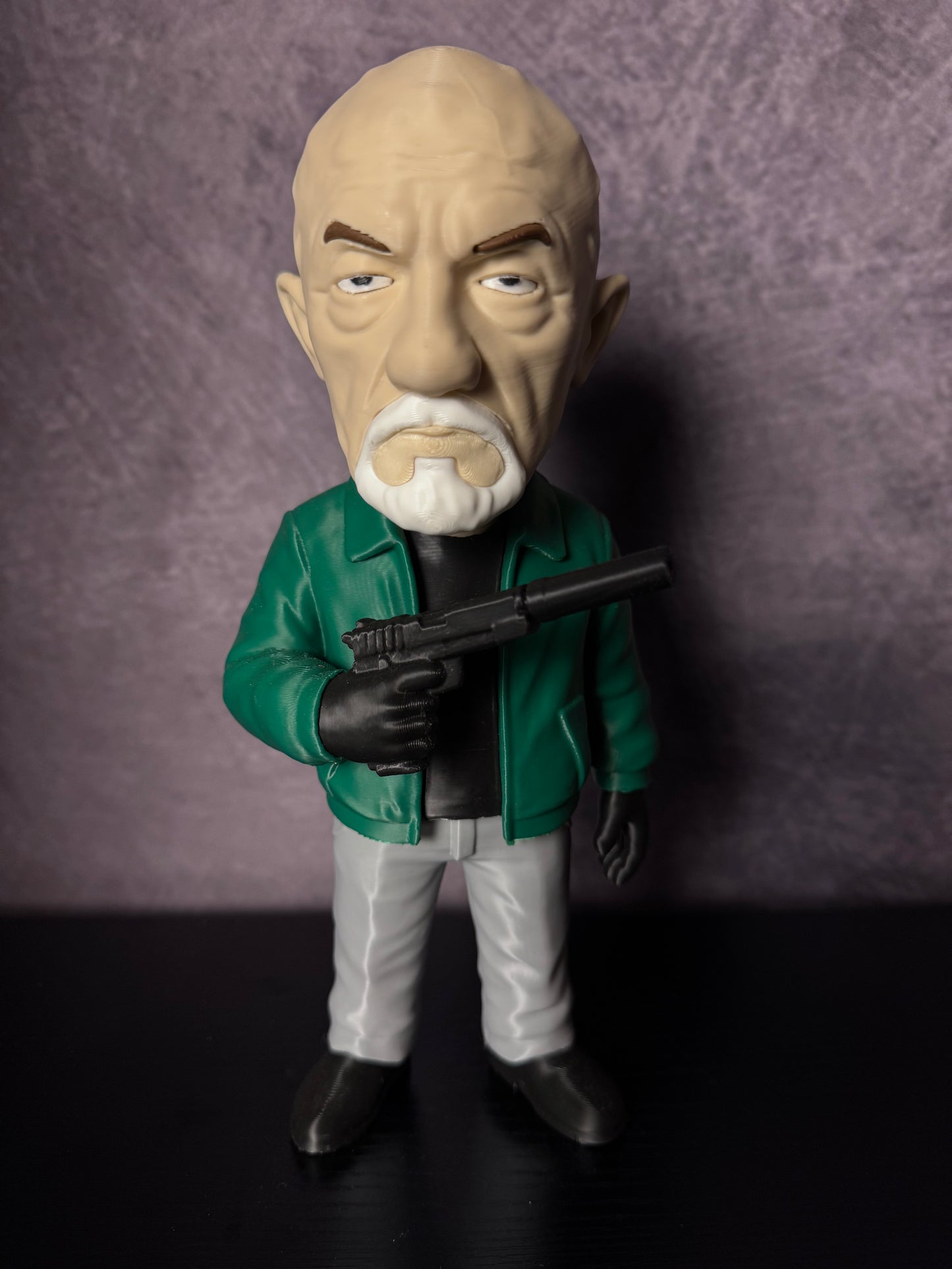 Mike-Breaking bad model 26cm tall