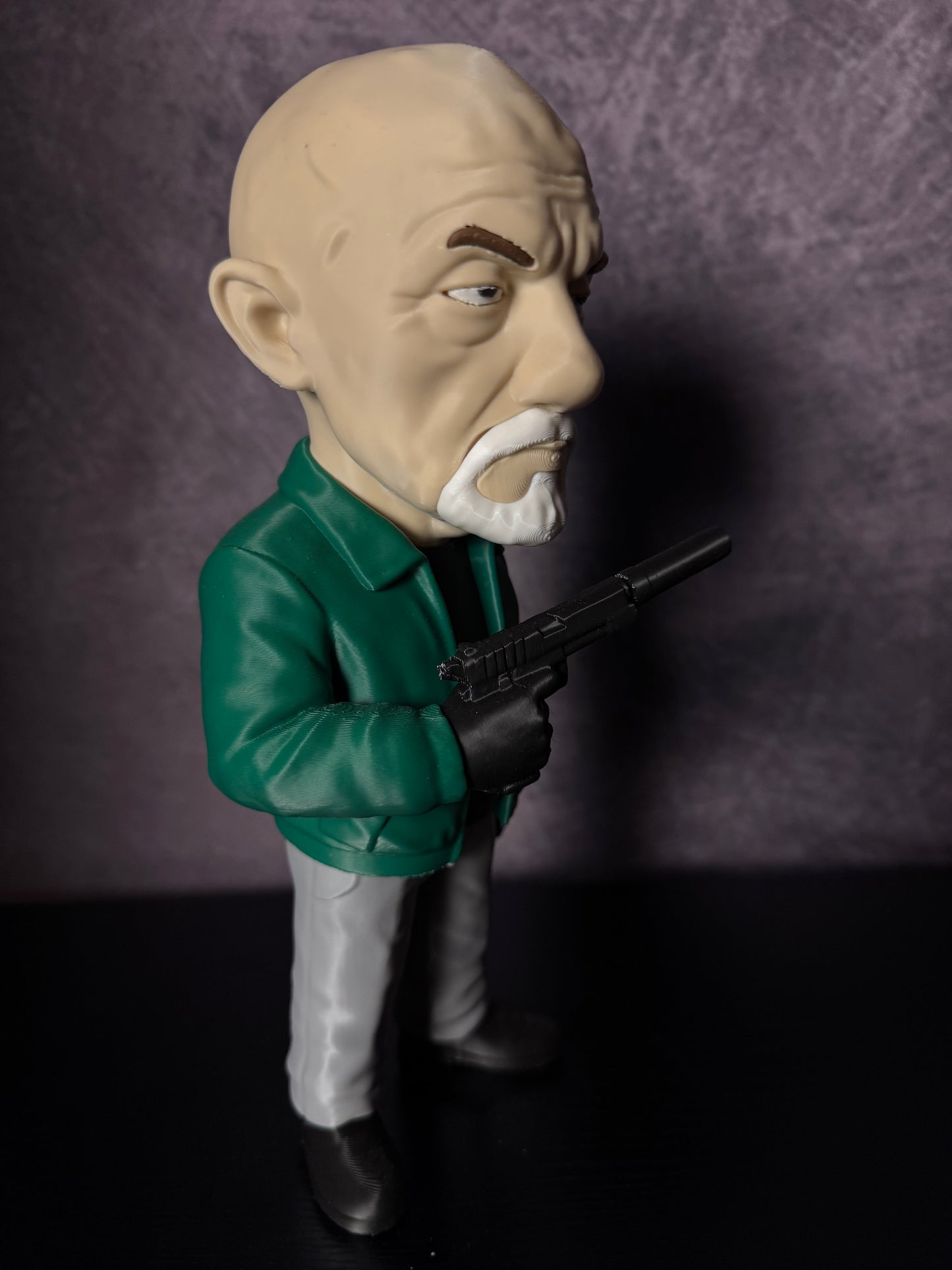 Mike-Breaking bad model 26cm tall
