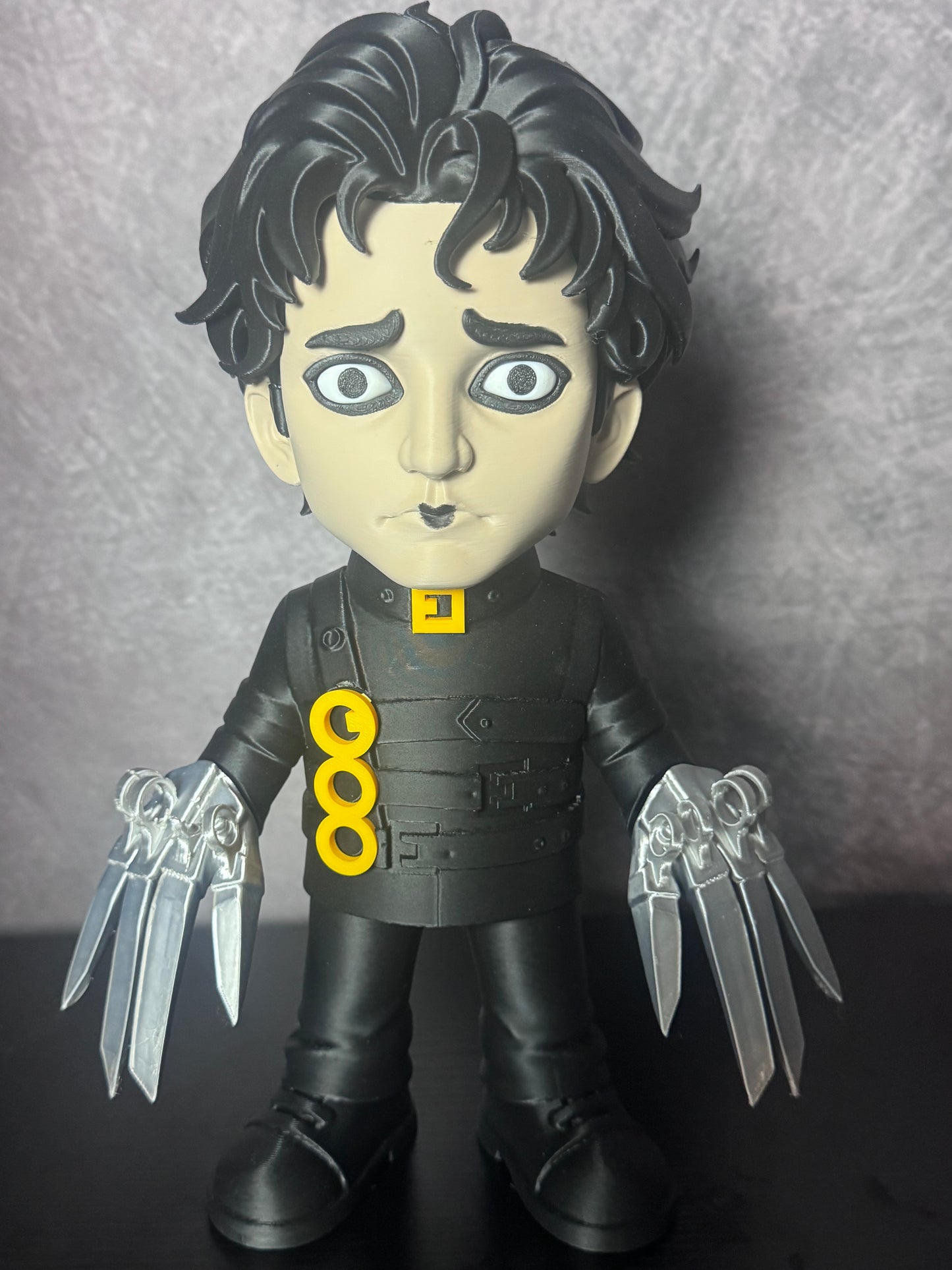 Edward Scissorhands model– 31cm Tall | Collectible